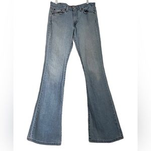 Levi’s Low Stretch 519 Low Rise Flare Jeans Size 7 Long